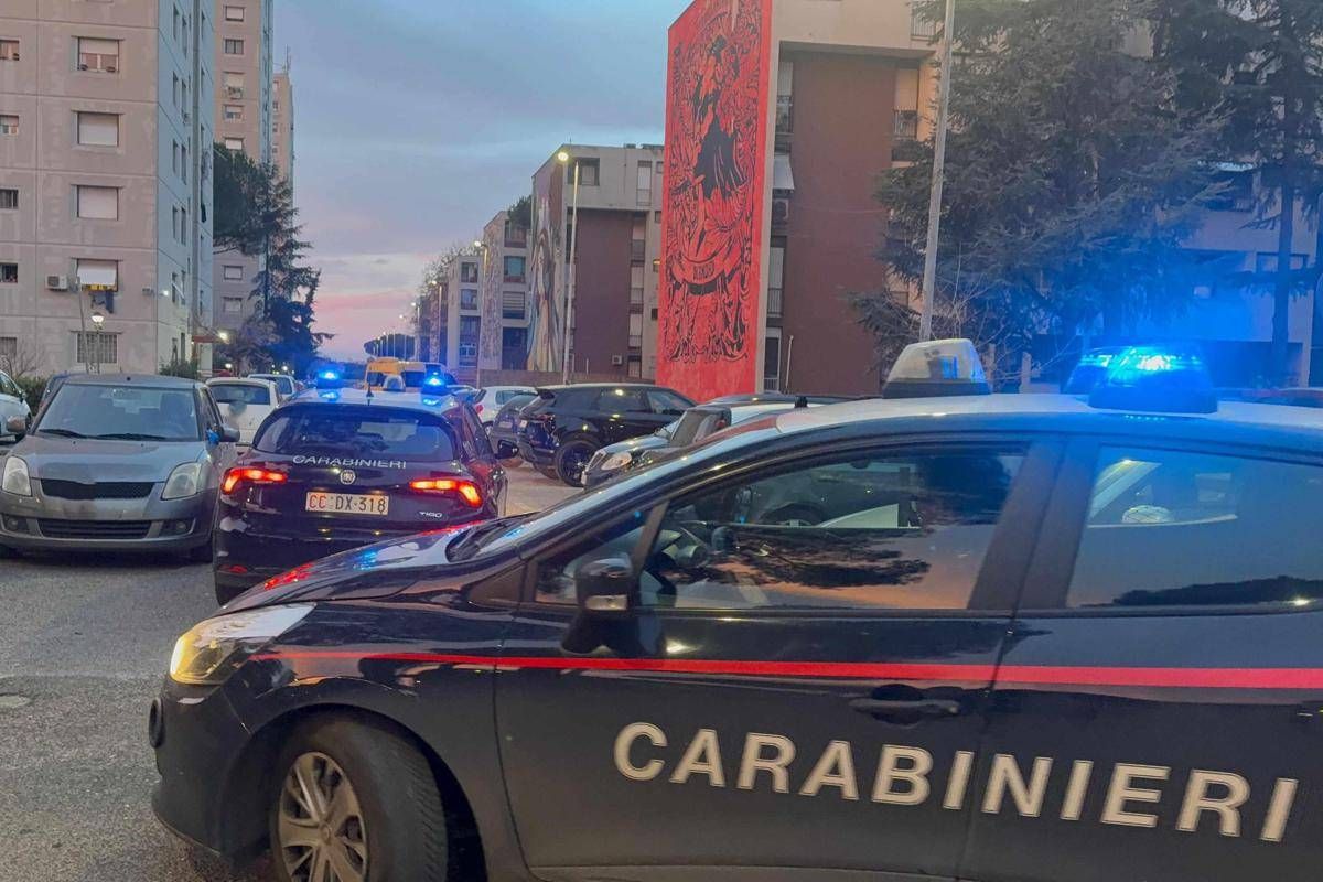 Roma, blitz a Tor Bella Monaca e Quarticciolo contro spaccio e degrado: in campo elicottero e droni