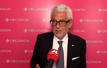 Rossi Simg Medico di medicina generale accompagna la donna in tutte le fasi vita 364x230