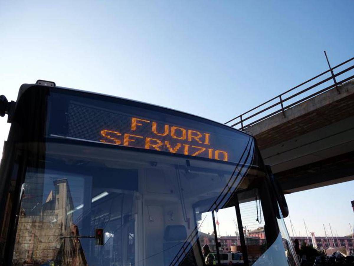 Sciopero 29 maggio, venerdì nero in vista: a rischio treni, bus e metro