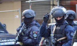 Sequestri di persona torture e bombe sul litorale romano tre arresti a Ostia 265x160