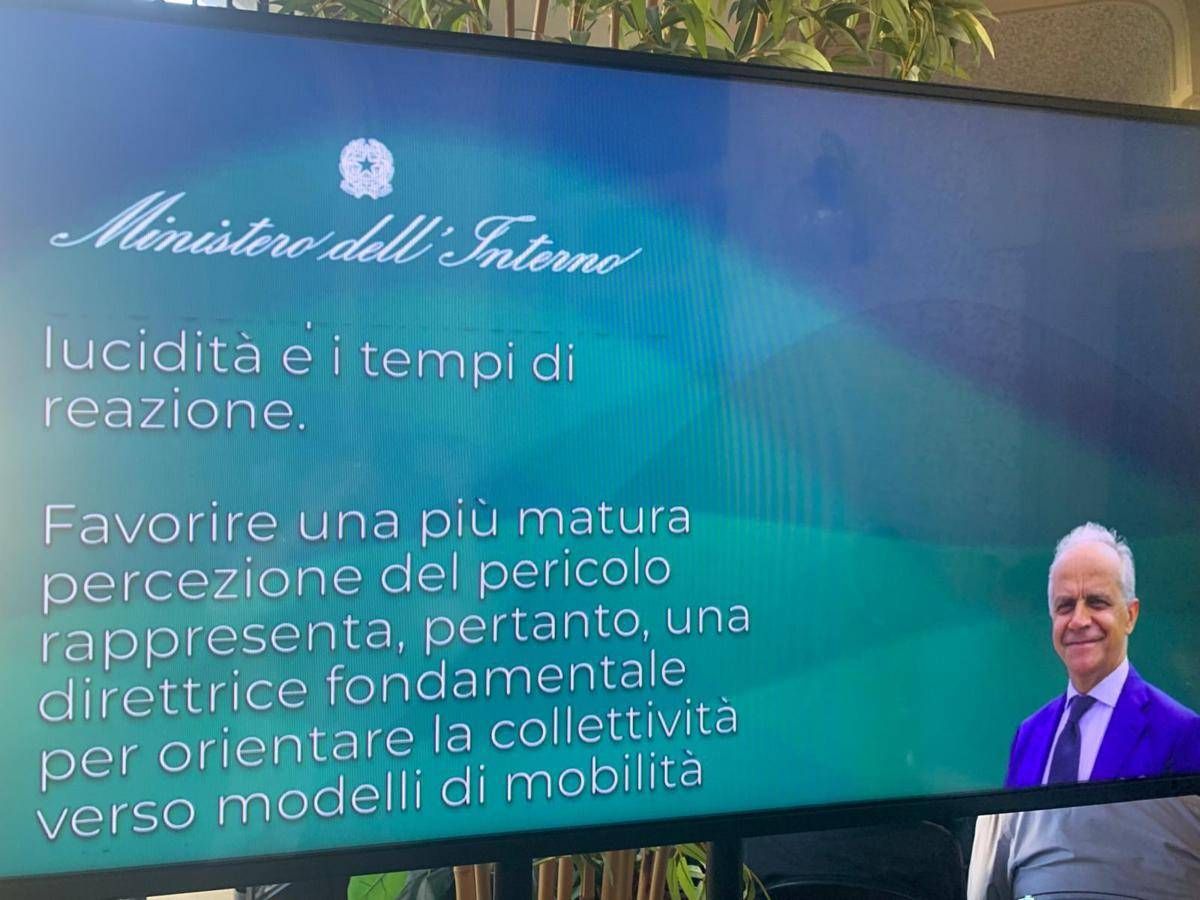 Sicurezza, Piantedosi: "Responsabilità alla guida fondamentale per tutelare vita e incolumità pubblica"