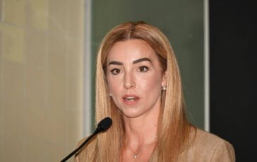 Silvia Salis e gli insulti social Chi mi ha dato della pa paghera soldi in beneficenza 364x230