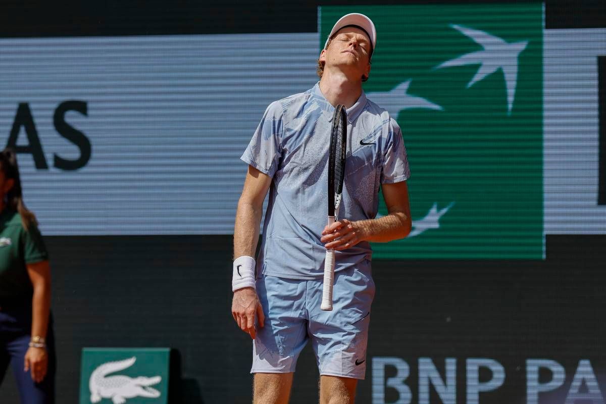 Sinner eliminato al Roland Garros, Binaghi: "Vicini a Jannik, sportività vale più del risultato"