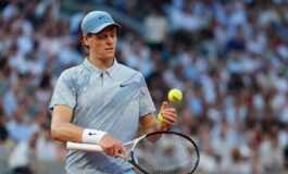 Sinner il nuovo kit al Roland Garros non convince Sembra Cenerentolo 265x160