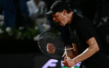 Sinner piu forte della pioggia Medvedev ko in tre set e due giorni e finale a Roma 364x230