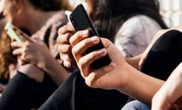 Smartphone spento e niente social oggi e il Disconnect Day 265x160