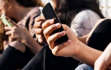 smartphone spento e niente social oggi e il disconnect day 2