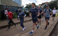 sorpresa a nairobi macron corre con kipchoge leggenda della maratona 2