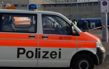 svizzera accoltella tre persone gridando allah akbar arrestato 2