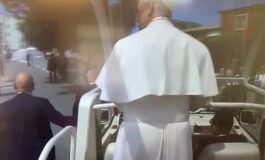 Terra dei Fuochi il Papa in piazza ad Acerra incontro con sindaci e cittadini poster 265x160