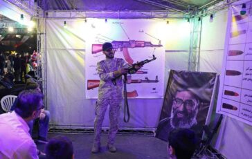 Trump Iran ha pochi giorni sono pronto a colpire. Teheran si prepara alla guerra 364x230