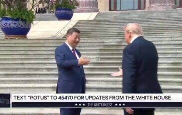 Trump Xi Jinping la stretta di mano e una sfida poster 364x230