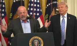 Trump show alla Casa Bianca con la star di Affari di famiglia 265x160