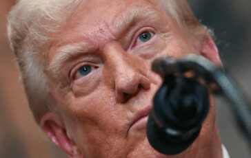 Trump sondaggio boccia il presidente Iran e economia disapprovazione record 364x230