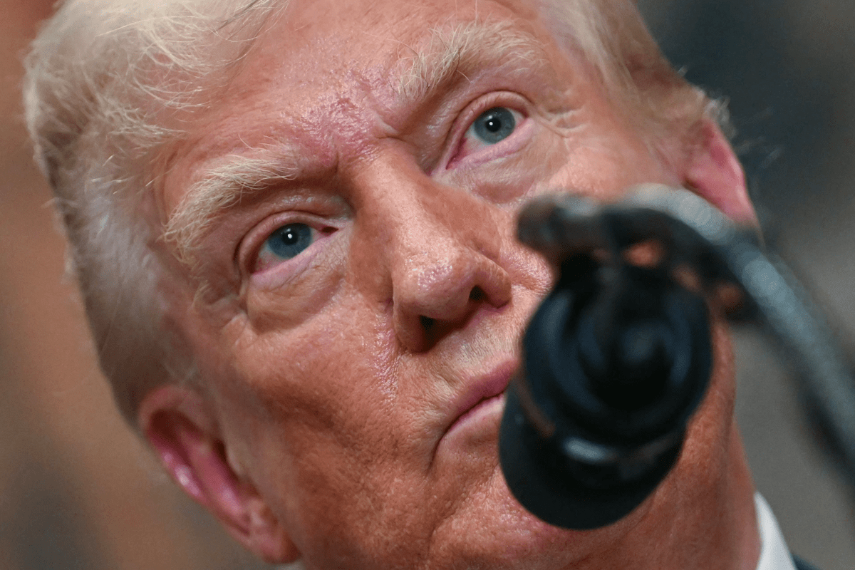 Trump, sondaggio boccia il presidente: Iran e economia, disapprovazione record