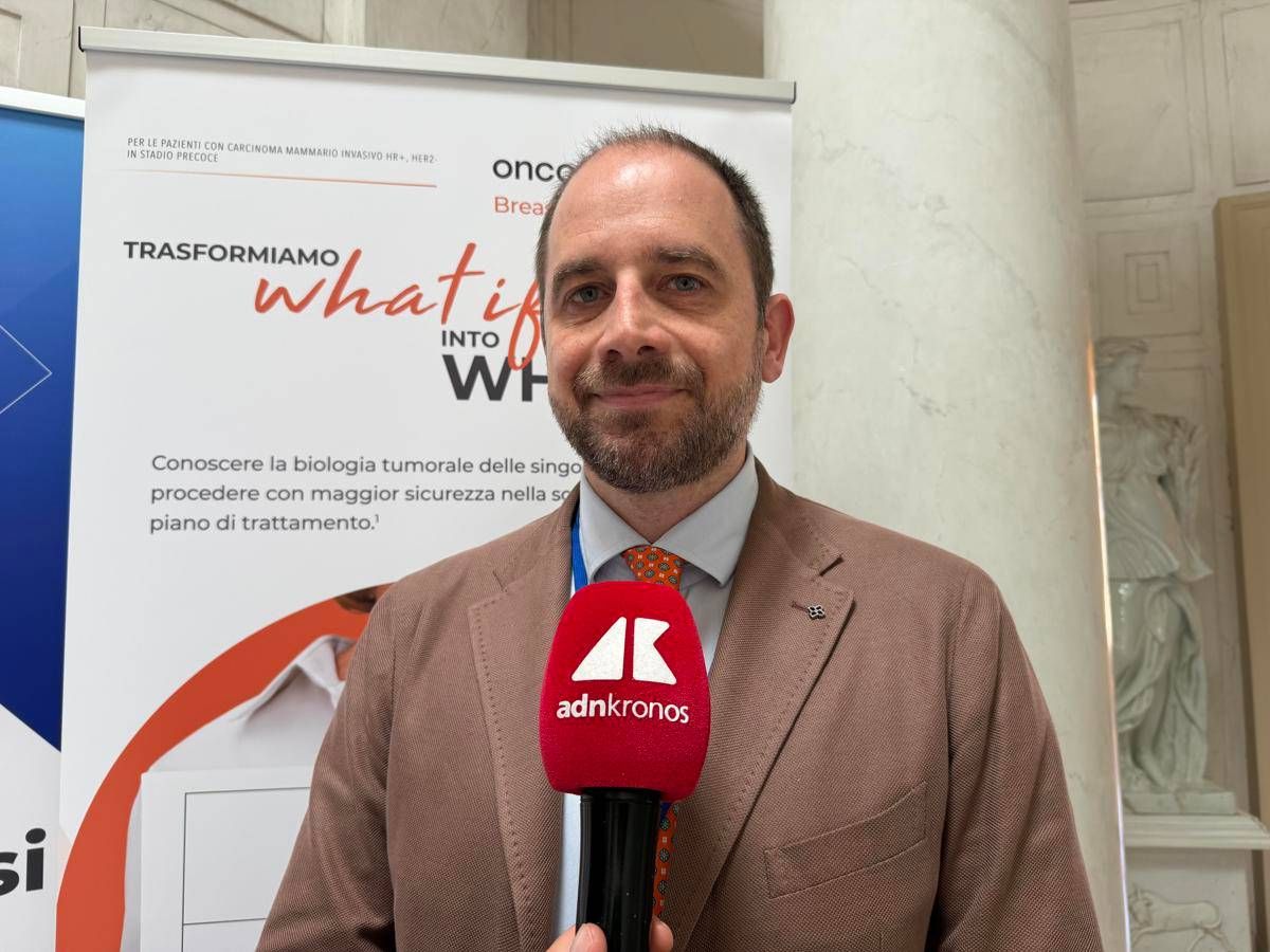 Tumori, oncologo De Angelis: "Test su biopsia riducono tempi e ansia pazienti cancro seno"