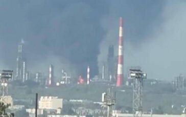 Ucraina Russia Kiev attacca le raffinerie di Mosca droni su Syzran 364x230