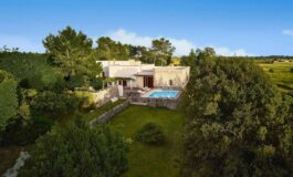 Vacanze per 6 italiani su 10 smartphone compromette relazioni da Airbnb 1 settimana senza in masseria del Salento 265x160