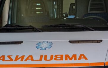 Morto a 23 anni in un incidente sul lavoro: schiacciato da una lastra di cemento