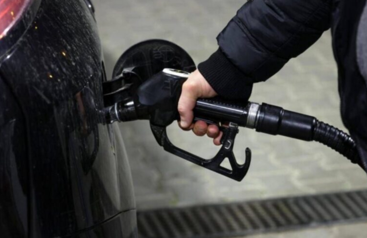 Benzina, le scorte per l'estate: la situazione in Italia
