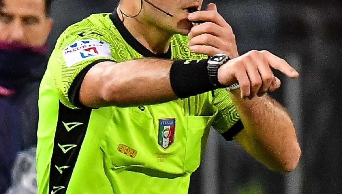 https://static.adhubmedia.com/notizie_it/wp-content/uploads/2026/05/calcio-morto-arbitro-2b3b7447.jpg