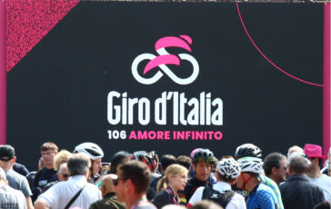 campenaerts giro d italia urina