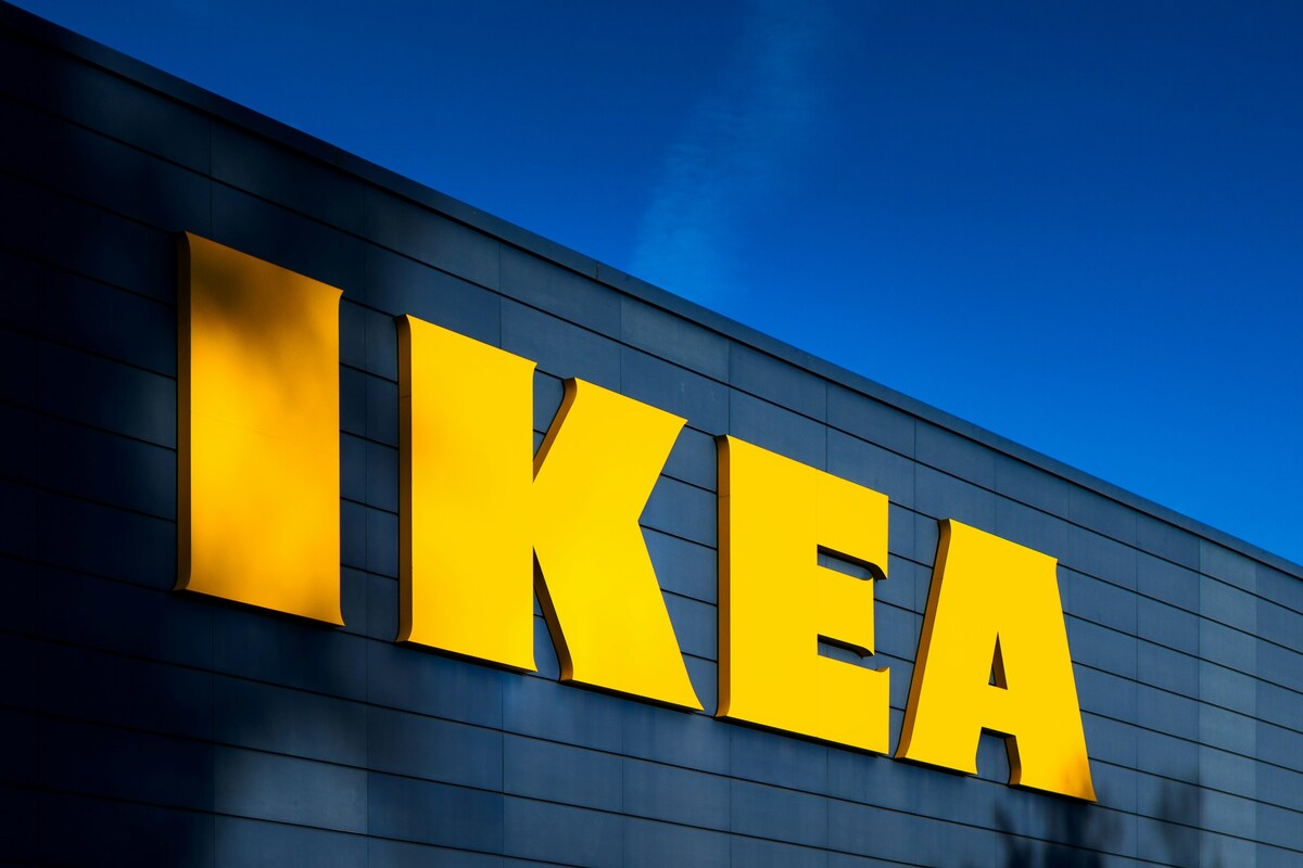https://static.adhubmedia.com/notizie_it/wp-content/uploads/2026/05/ikea-apre-le-porte-ai-matrimoni-da-giugno-ci-si-potra-sposare-nei-negozi-639af4ea.jpg