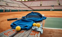 Il nuovo completo di Sinner al Roland Garros genera dibattito tra i fan