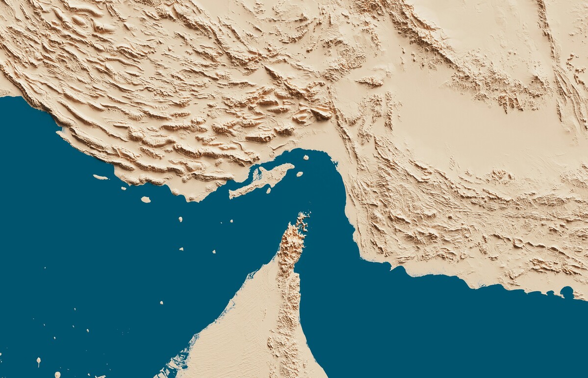 Nuovo raid Usa in Iran, Teheran: "Spari contro navi nello Stretto di Hormuz"