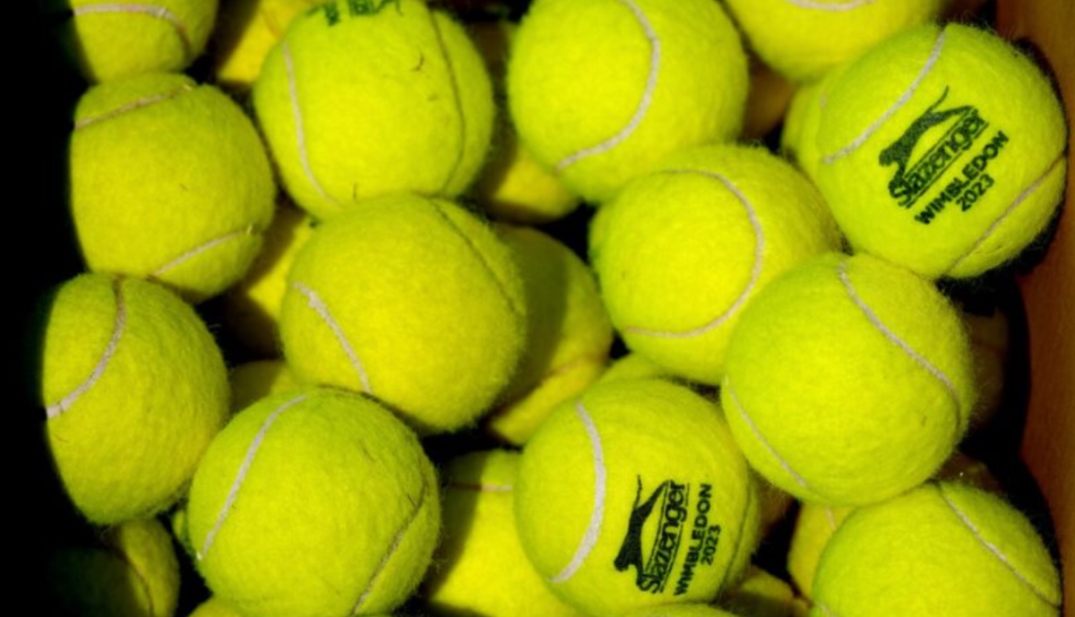 https://static.adhubmedia.com/notizie_it/wp-content/uploads/2026/05/roland-garros-lira-di-djokovic-con-il-cameraman-litigio-davanti-alla-telecamera-dc0401bb.jpg