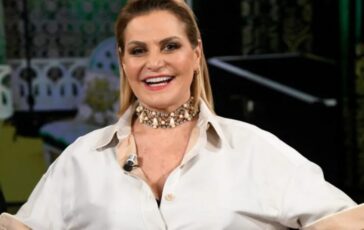 001-conduttrice-televisiva-articolista-sottotraccia