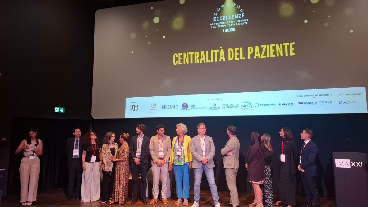 A Roma il premio 'Eccellenze dell'informazione scientifica e la centralità del paziente'