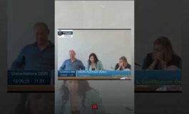Abruzzo il sindaco attacca la consigliera Prenda la scopa e inizi a imparare qualcosa 265x160