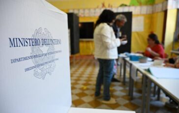 Amministrative al via ballottaggio in 42 Comuni si vota oggi e domani 364x230