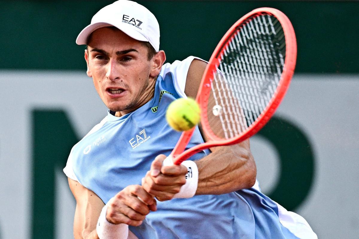 Arnaldi e il ritiro dal Roland Garros: "Non ho mangiato per due giorni"
