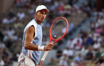 Arnaldi rimonta Tiafoe e telecronisti impazziscono E incredibile 364x230