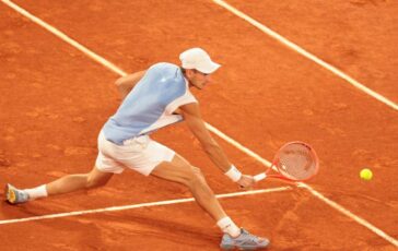 Arnaldi si ritira dal Roland Garros ipotesi virus. Il medico fisiatra Ha portato lorganismo al limite 364x230