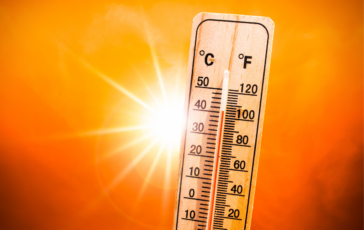 Caldo lavvertimento di Pregliasco 38°C in molte citta ma il vero nemico e lumidita 364x230