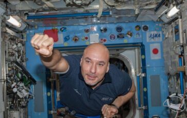 Chi e Luca Parmitano lastronauta italiano scelto dalla Nasa per missione Artemis III 364x230
