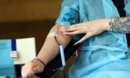 Chi ha tatuaggi puo donare sangue I dubbi piu frequenti fra bufale e verita 265x160