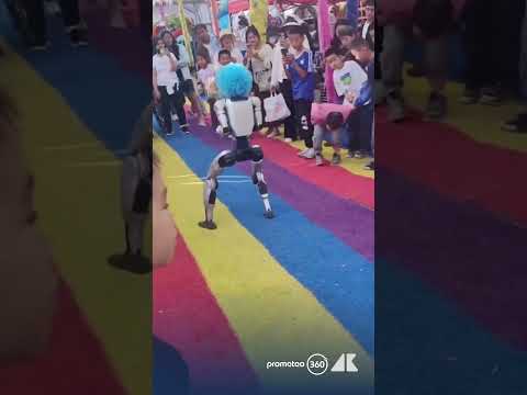 Cina, robot colpisce un bambino con un calcio nello stomaco