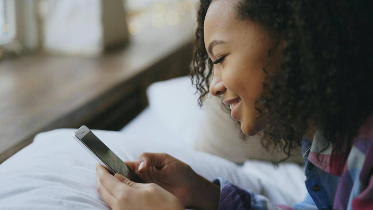 Comscore: utenti online in assestamento ad aprile (ma +10% sul 2025). Bene News Mediaset