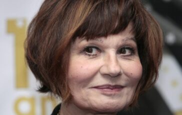 E morta Guesch Patti voce ribelle di Etienne 364x230