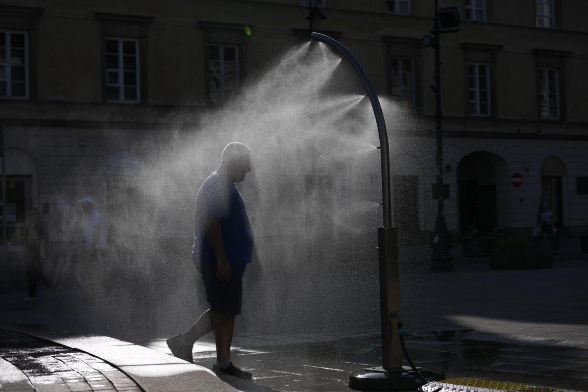 Europa nella morsa del caldo, in Francia circa mille morti in più rispetto alla norma. In Germania la notte più calda di sempre