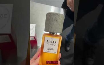Feci formiche e cimiteri viaggio tra i profumi piu assurdi della fiera Esxence 364x230