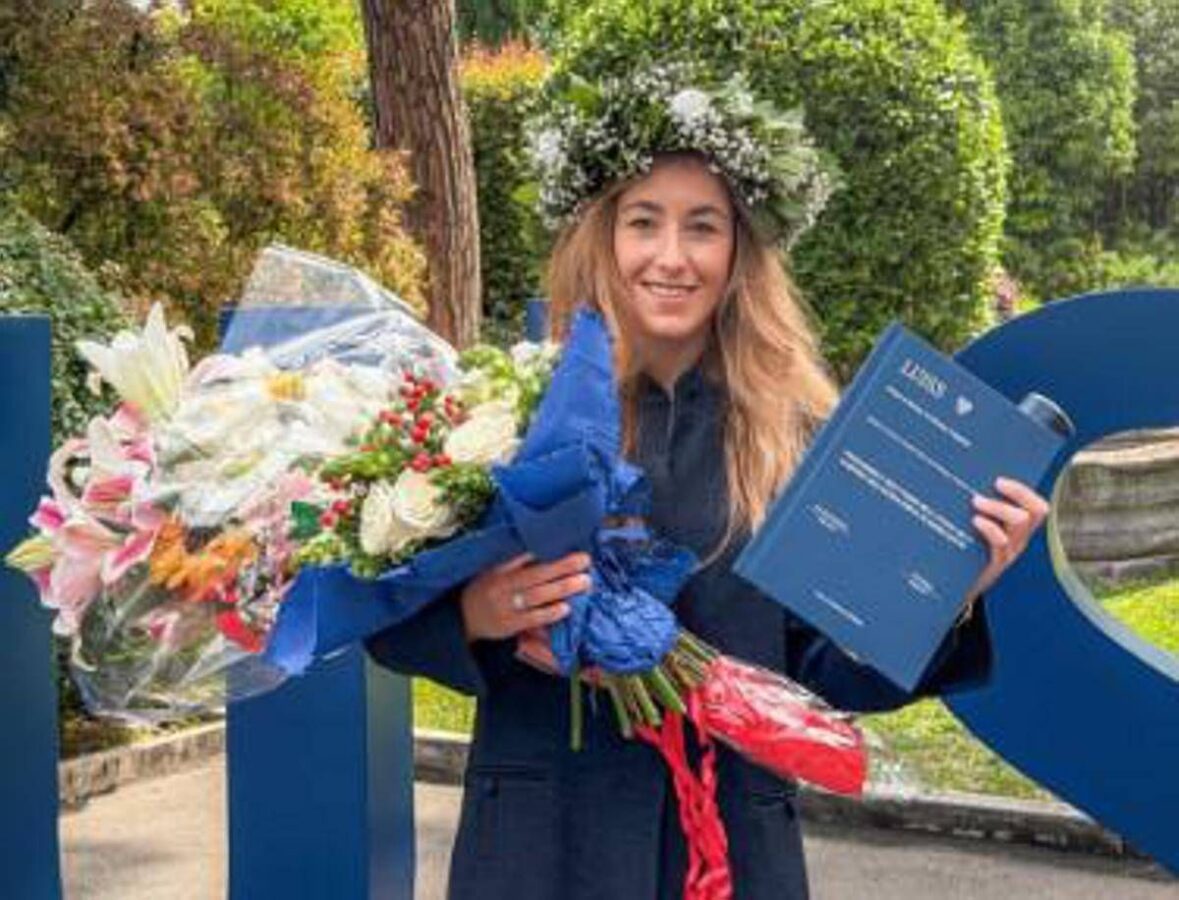 "Finalmente dottoressa, sono soddisfazioni": Sofia Goggia si è laureata