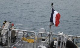 Francia intercetta petroliera russa al largo dellAtlantico. Cremlino Atto di pirateria 265x160