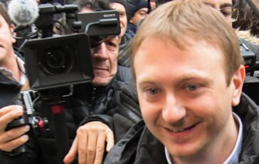 Garlasco Alberto Stasi e il primo giorno fuori dal carcere cosa puo fare 364x230