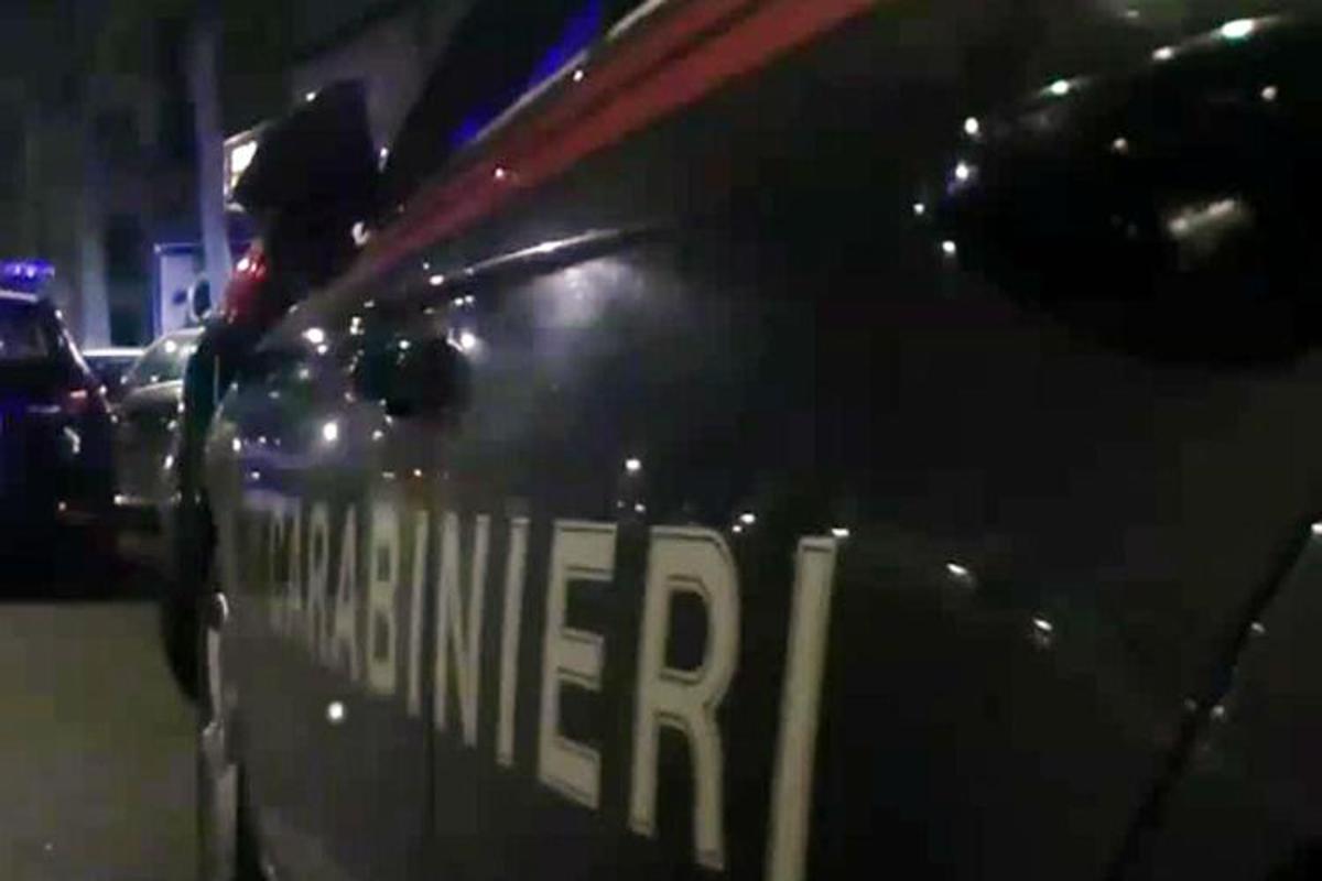Genova, lite finisce in dramma a Campomorone: due uomini precipitati dalla finestra, un terzo barricato in casa