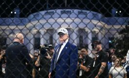 Gli 80 anni di Trump e lo show di arti marziali alla Casa Bianca davanti a 100mila persone 265x160